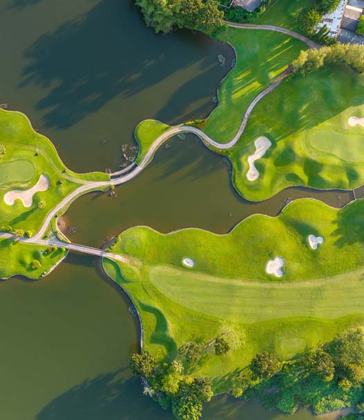 You are currently viewing Golf Courses & Country Clubs